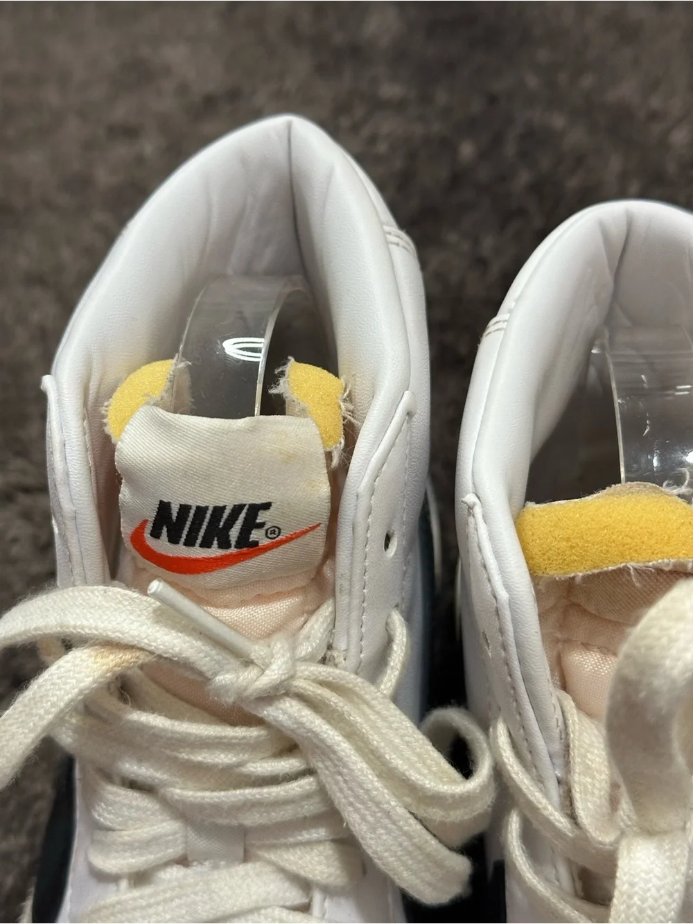 Nike White Black Blazer Mid '77 Vintage Sneakers Sz 8.5 Streetwear Skater Indie
